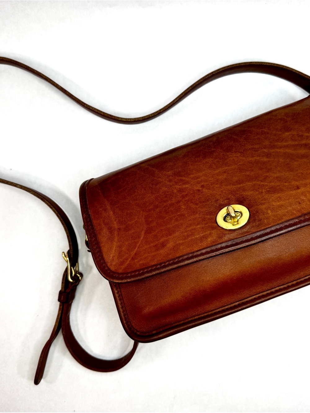 Vintage Coach Compartment Bag 9850 British Tan Glovetanned Leather Crossbody